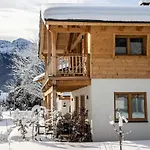 Dağ evi Bergchalet Falkenstein, Inzell